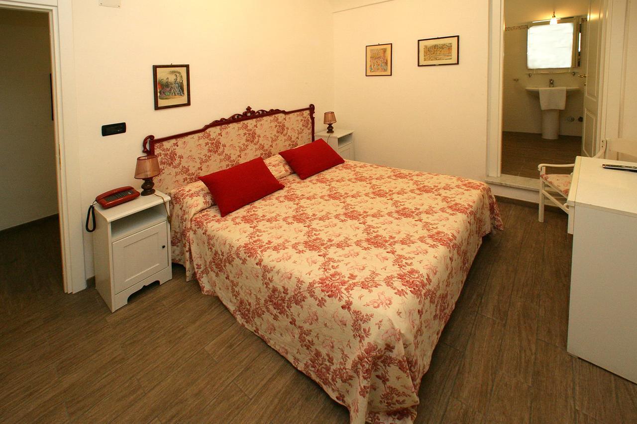 Hotel Sereno Cogoleto Extérieur photo