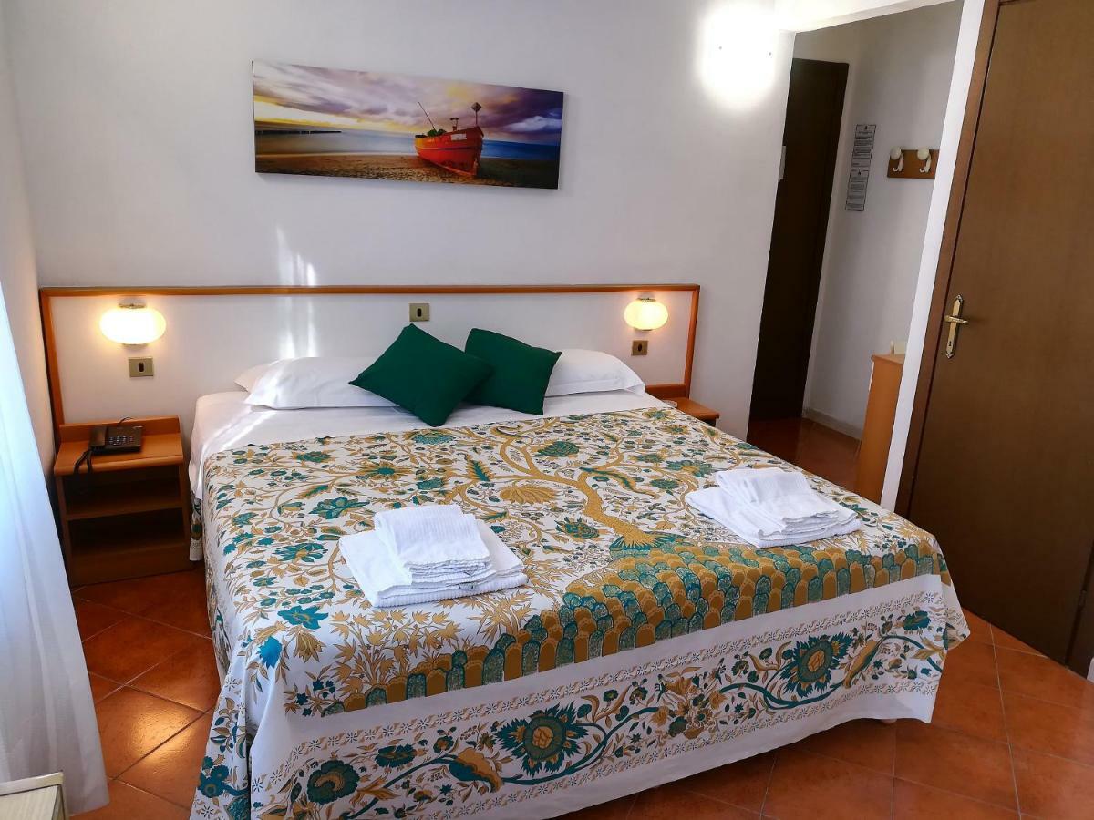 Hotel Sereno Cogoleto Extérieur photo