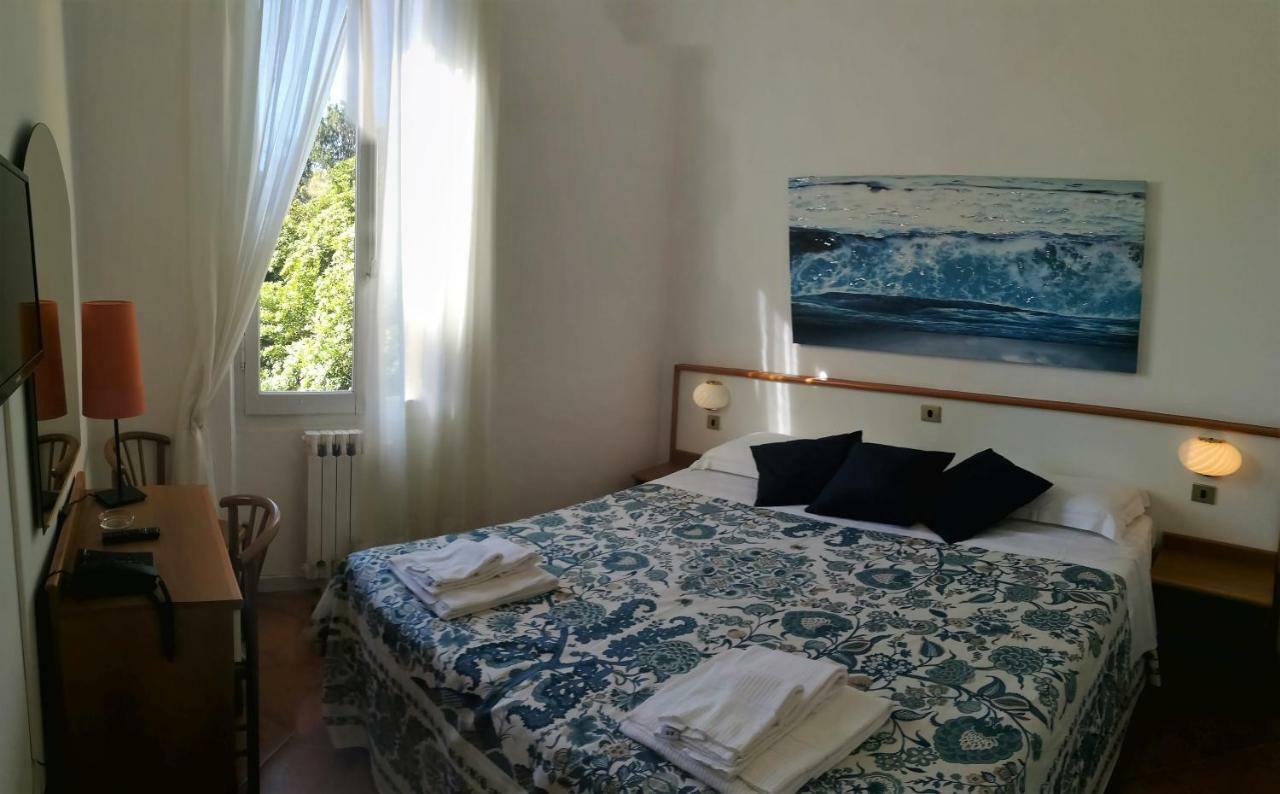 Hotel Sereno Cogoleto Extérieur photo